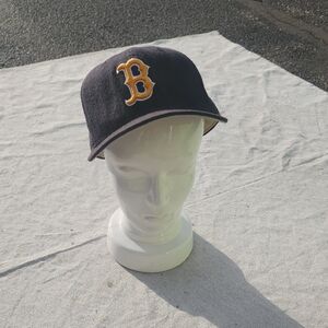 Vtg 90's Made In USA New Era Navy 59FIFTY 7 3/8 Fitted Cap Boston RedSox/UCLA?..